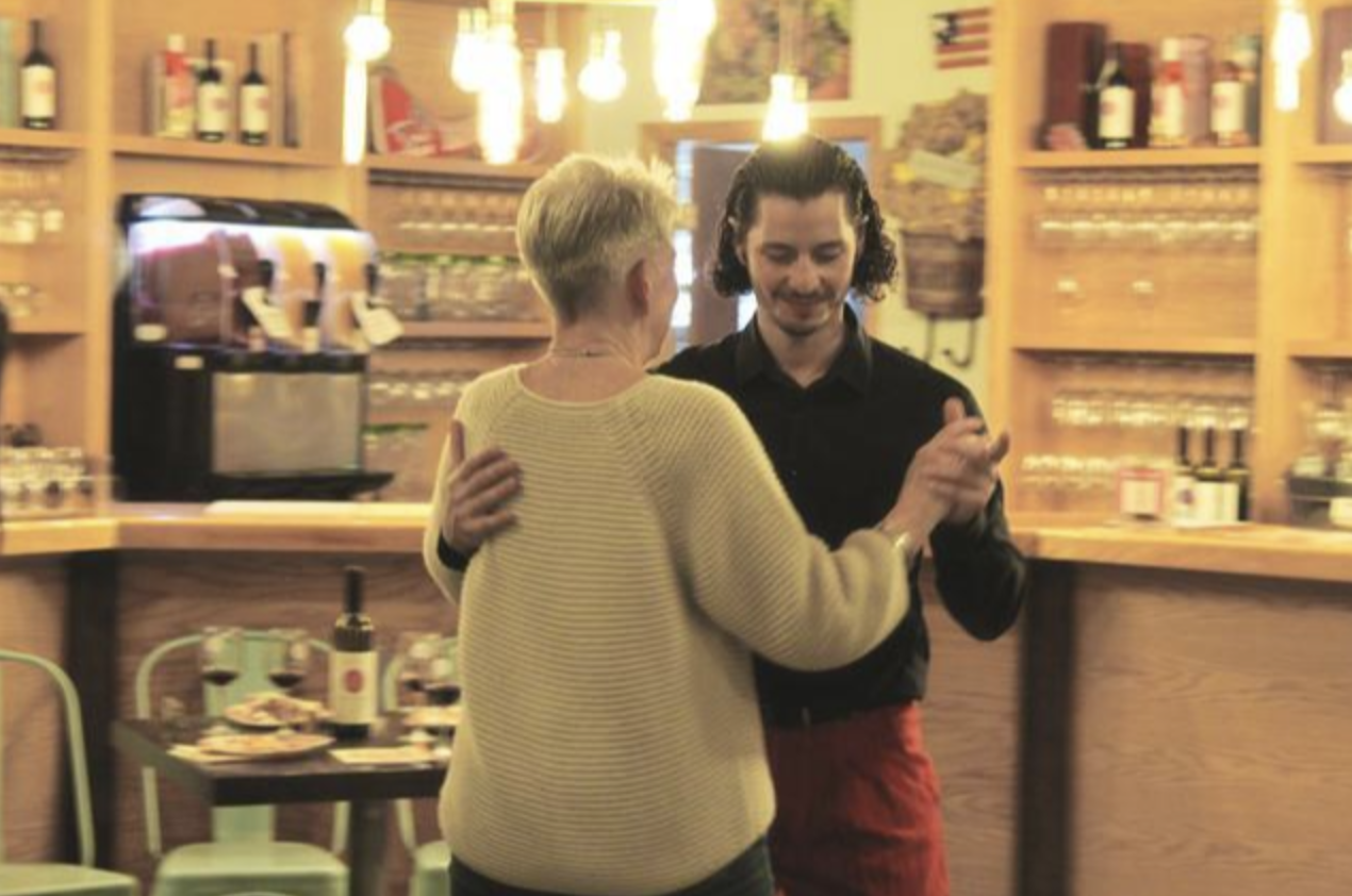 A Night of Argentine Tango at Aquila’s Nest Vineyards | Dardo Galletto & Alonso Guzman in the Newtown Bee